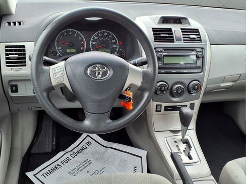 Used 2012 Toyota Corolla LE FWD image 13