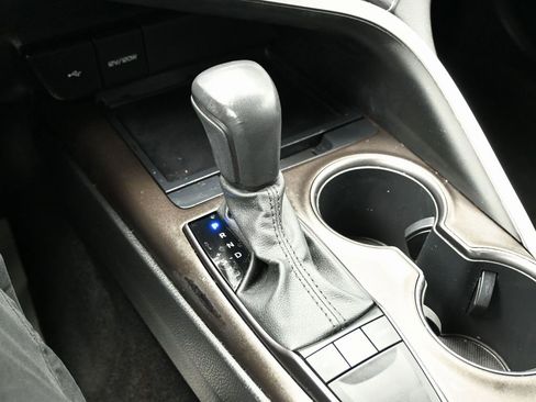 Used 2023 Toyota Camry SE image 22