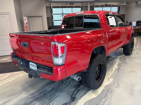 Used 2017 Toyota Tacoma SR w/ Tow Package AWD/4WD image 27