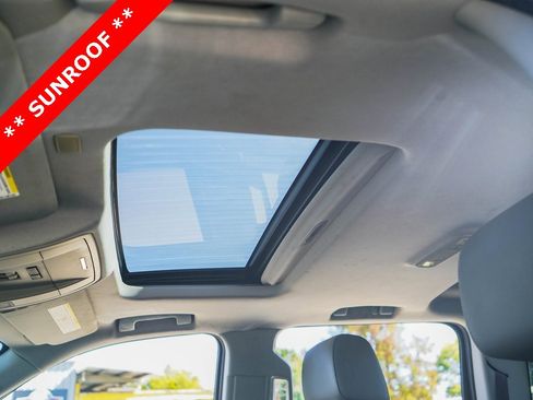 Used 2017 GMC Sierra 3500 SLT w/ Duramax Plus Package image 12