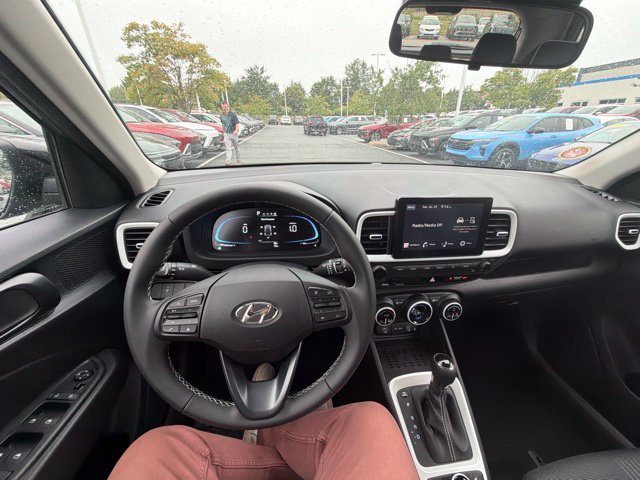 New 2026 Hyundai Venue SEL FWD image 24
