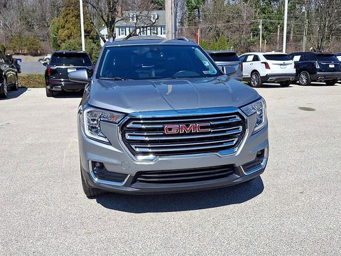 Certified 2023 GMC Terrain SLT w/ Infotainment Package II image 3