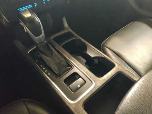 Used 2019 Ford Escape Titanium FWD image 26