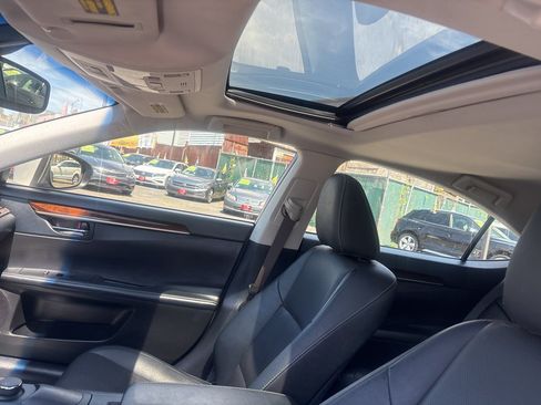 Used 2015 Lexus ES 350 w/ Premium Package FWD image 13