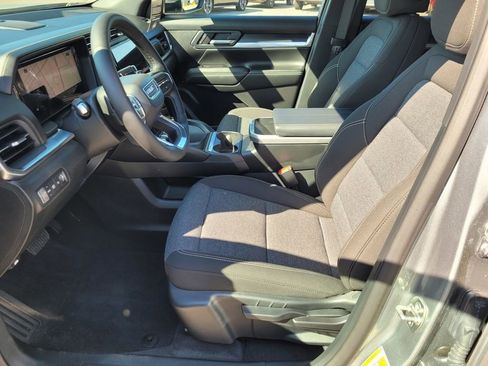 New 2026 GMC Terrain Elevation w/ Black Edition image 11