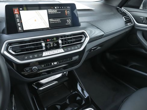 Used 2024 BMW X3 sDrive30i w/ Convenience Package w/ZPA image 11