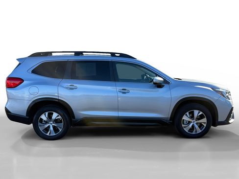Certified 2024 Subaru Ascent Premium w/ Convenience Package image 6