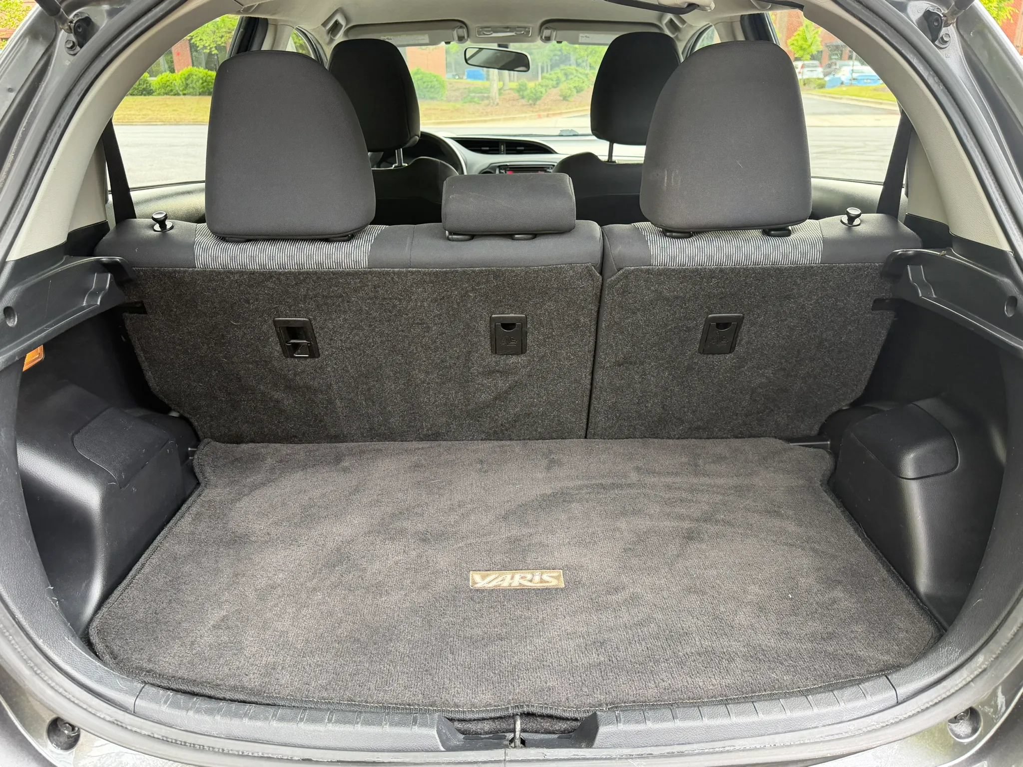 Used 2015 Toyota Yaris L FWD image 23