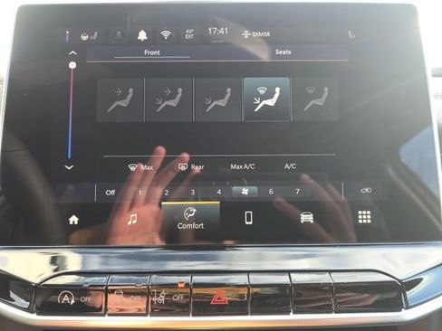 New 2026 Jeep Compass Latitude image 20