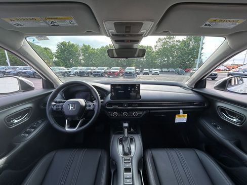 Used 2026 Honda HR-V EX-L image 12