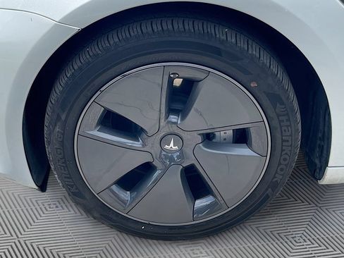 Used 2023 Tesla Model 3 Standard Range RWD image 18