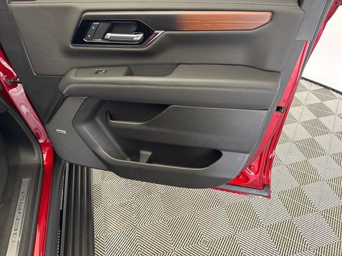 New 2026 GMC Yukon Denali w/ Sun & Power Step Package image 14