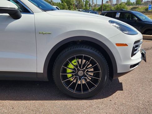 Used 2019 Porsche Cayenne E-Hybrid AWD/4WD image 29