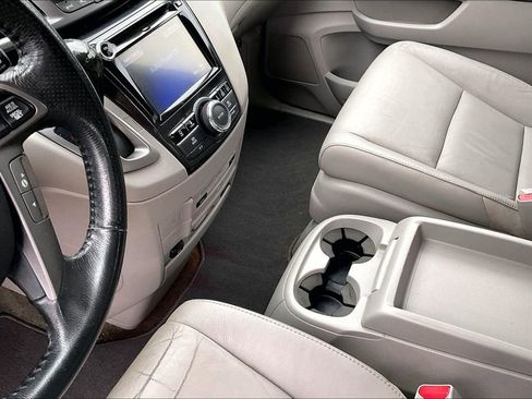 Used 2014 Honda Odyssey Touring image 15