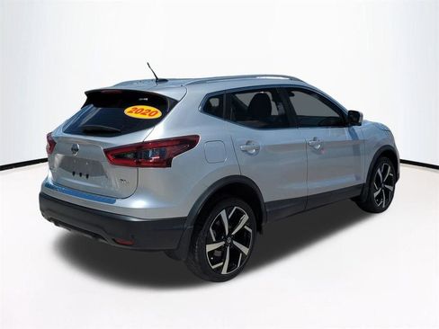 Used 2020 Nissan Rogue Sport SL w/ Premium Package FWD image 5