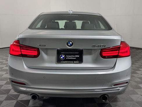 Used 2018 BMW 340i xDrive Sedan w/ Premium Package AWD/4WD image 9