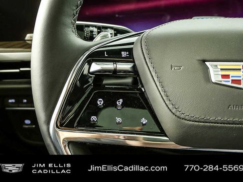 New 2026 Cadillac Escalade Platinum Sport AWD/4WD image 11
