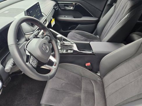 Certified 2025 Acura ADX A-Spec AWD/4WD image 15