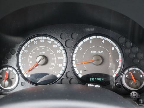 Used 2006 Jeep Liberty Sport AWD/4WD image 32