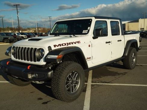 New 2026 Jeep Gladiator Mojave AWD/4WD image 3