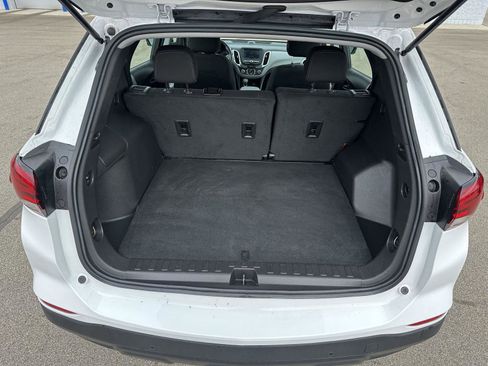 Used 2024 Chevrolet Equinox LS w/ Sport Edition image 6