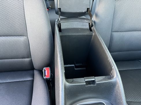 Used 2021 Chevrolet Malibu LT image 25