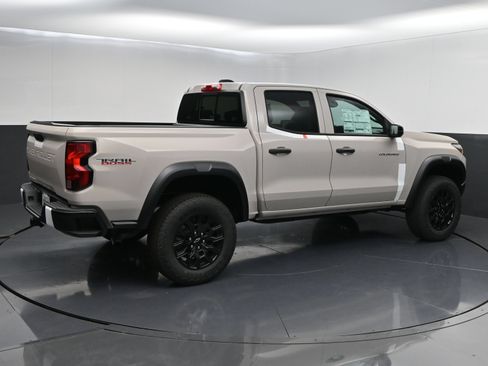 New 2026 Chevrolet Colorado Trail Boss AWD/4WD image 7