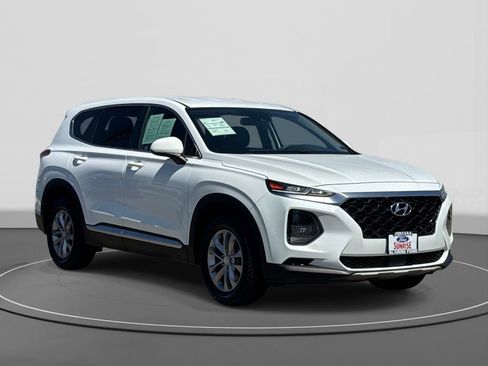Used 2019 Hyundai Santa Fe SE AWD/4WD image 4