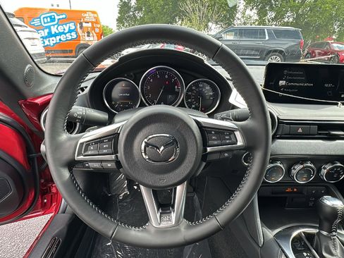 New 2026 MAZDA MX-5 Miata Grand Touring RWD image 18