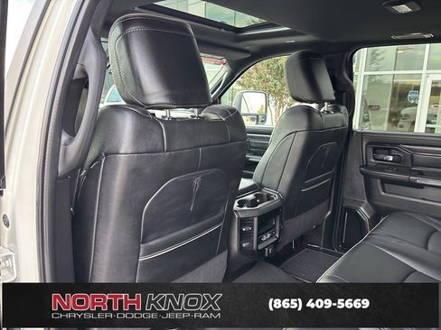 Used 2024 RAM 3500 Limited image 19