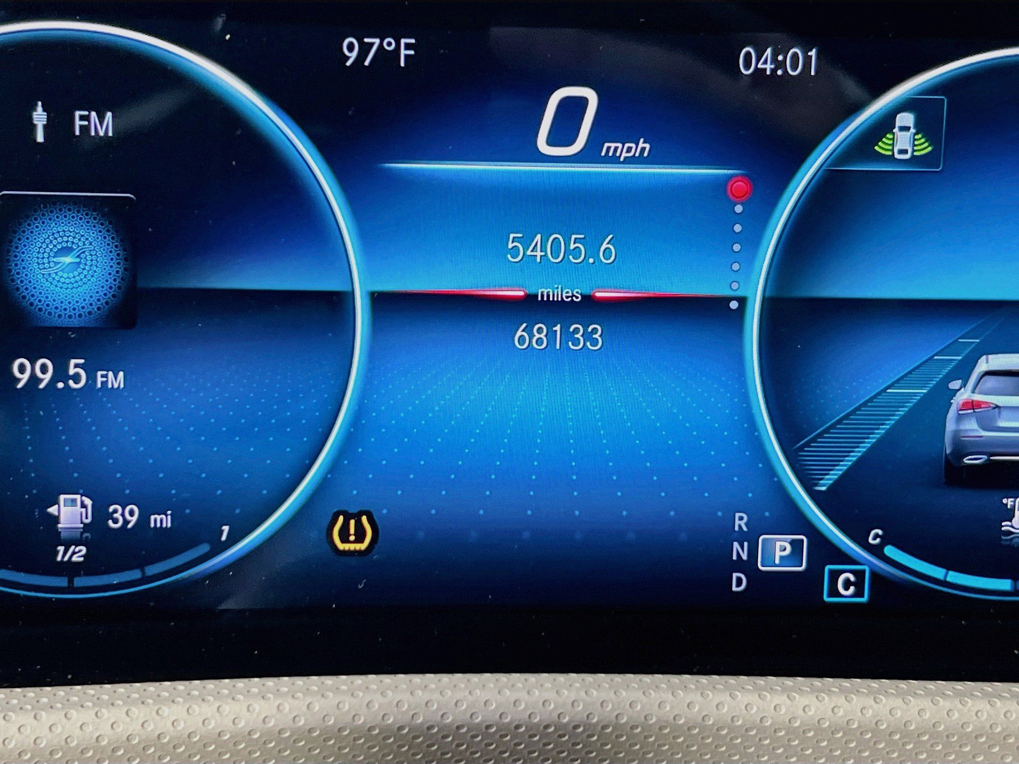 Used 2021 Mercedes-Benz CLA 250 4MATIC image 12