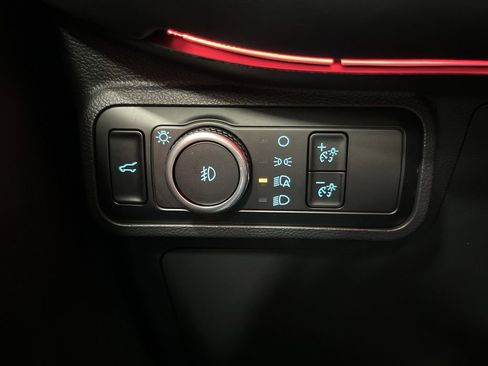 Used 2025 Ford Explorer ST-Line w/ Premium Package image 29