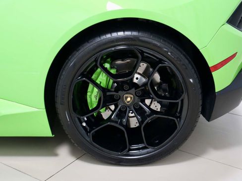 Used 2018 Lamborghini Huracan LP 580-2 RWD image 9