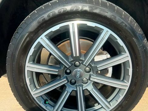 Used 2018 Audi Q7 3.0T Prestige AWD/4WD image 61