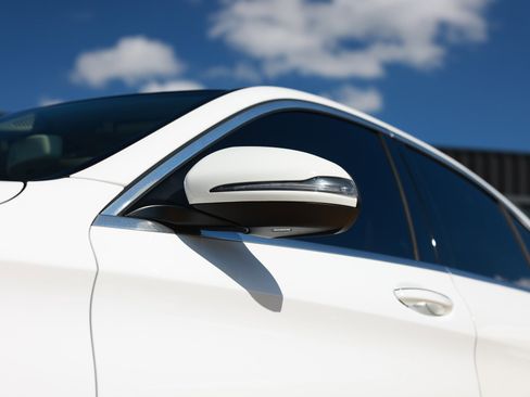 Used 2018 Mercedes-Benz C 300 Sedan w/ Premium Package image 46