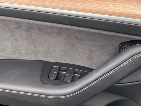 Used 2023 Tesla Model 3 Standard Range image 20