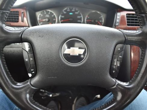 Used 2007 Chevrolet Impala LTZ image 18