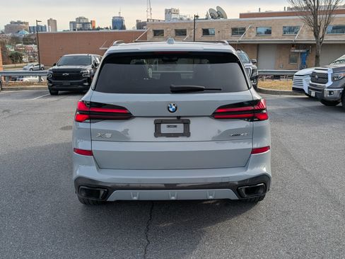 Used 2024 BMW X5 xDrive40i w/ Executive Package image 4