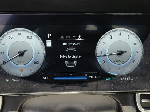 Used 2024 Hyundai Elantra SEL FWD image 20