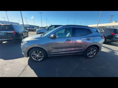 Certified 2021 Buick Encore GX Essence w/ Advanced Technology Package image 5