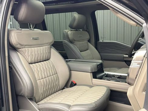 Used 2026 Ford F450 Platinum w/ Platinum Plus Package image 42