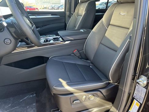 New 2026 Cadillac Escalade Luxury image 24