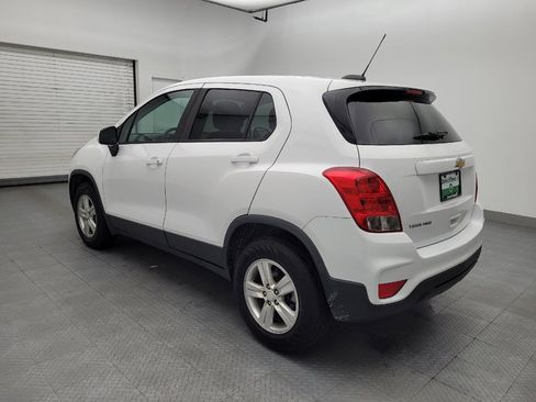 Used 2020 Chevrolet Trax LS w/ Fleet Convenience Package AWD/4WD image 5