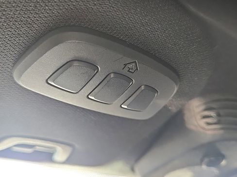 Used 2017 Ford Mustang Premium image 30