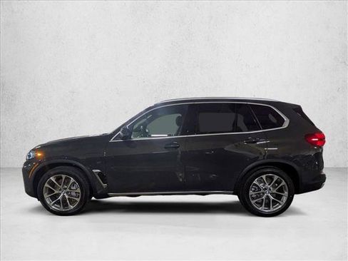 New 2026 BMW X5 xDrive50e w/ Premium Package image 9
