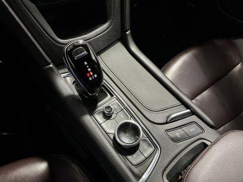 Used 2022 Cadillac XT6 Premium Luxury image 23