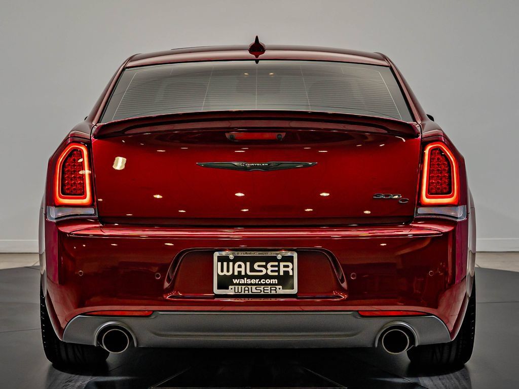 Used 2023 Chrysler 300 C RWD image 7