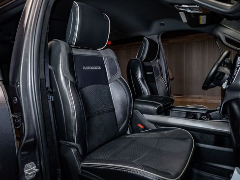 Used 2024 RAM 2500 Laramie w/ Night Edition image 27