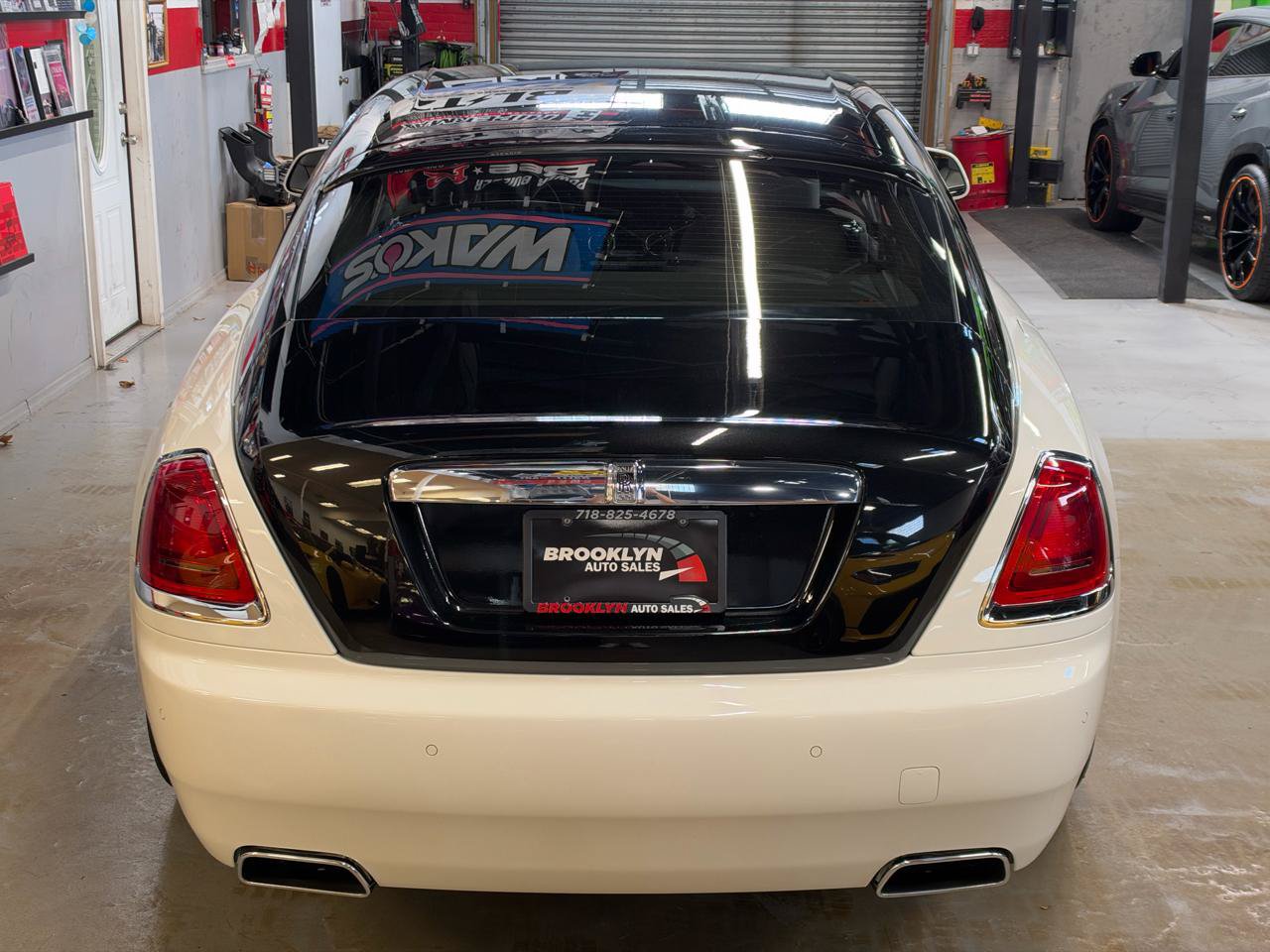 Used 2016 Rolls-Royce Wraith RWD image 7