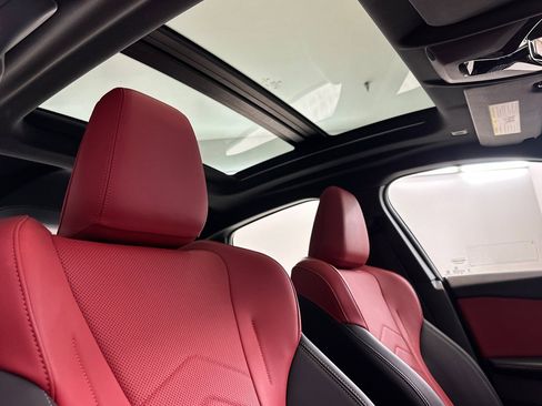 Used 2026 BMW 228i w/ Technology Package image 25